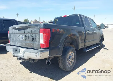 2018 Ford F-250 Xlt z USA, uszkodzony, nr VIN 1FT7W2B64JEC77975